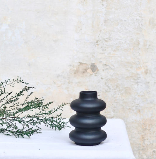 Triple Elegance: Three-Loop Flower Vase- Two Colors