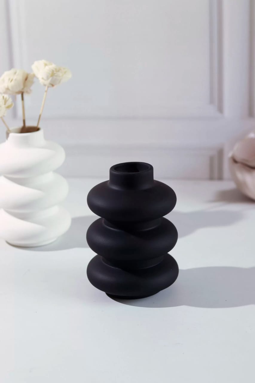 Triple Elegance: Three-Loop Flower Vase- Two Colors