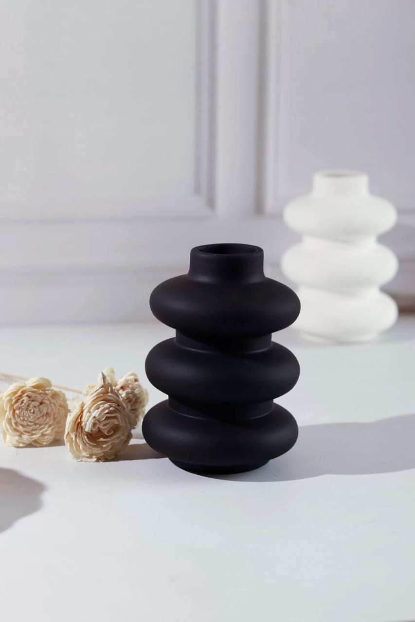 Triple Elegance: Three-Loop Flower Vase- Two Colors