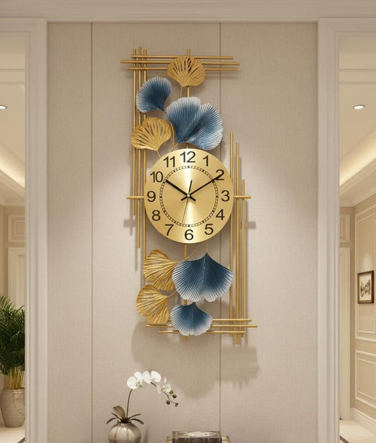 Golden Grace Ginkgo Wall Clock – Luxury Metal Art Timepiece