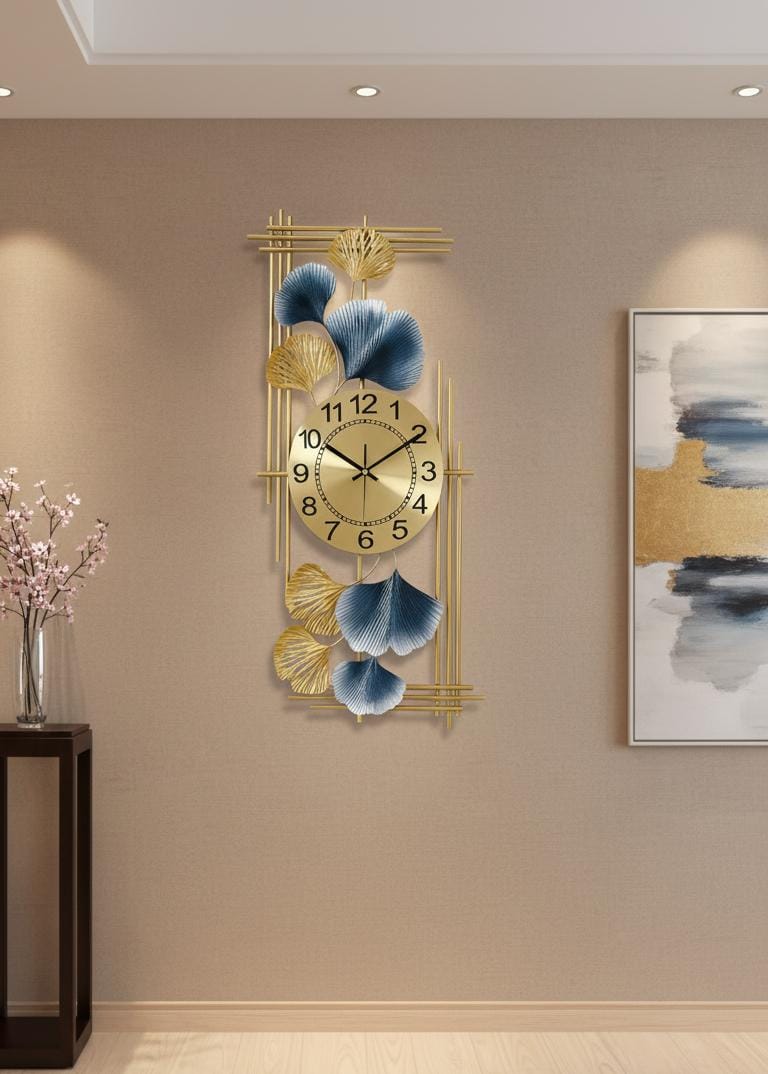 Golden Grace Ginkgo Wall Clock – Luxury Metal Art Timepiece