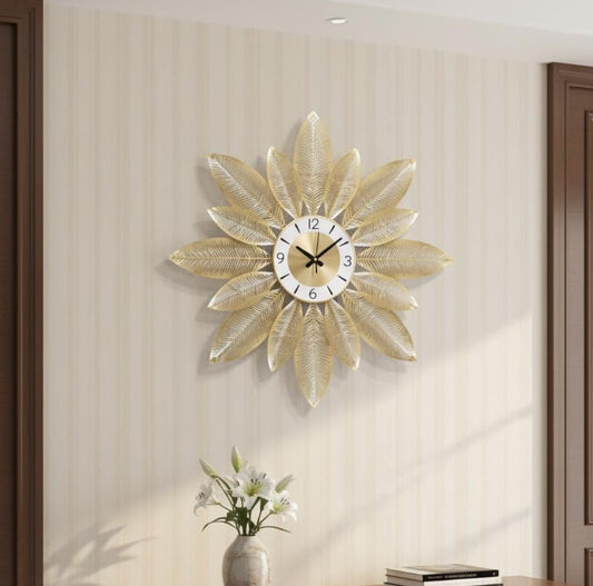 The Sunburst Palm Statement Clock