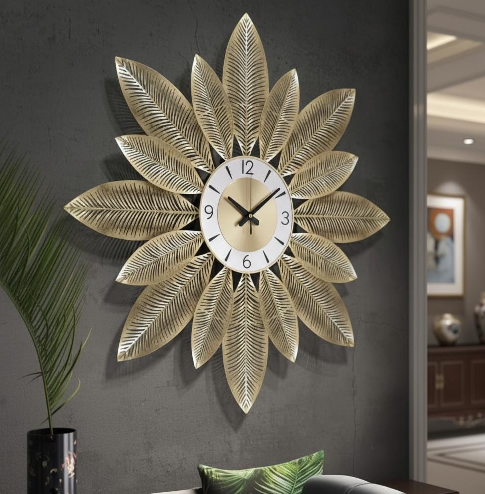 The Sunburst Palm Statement Clock