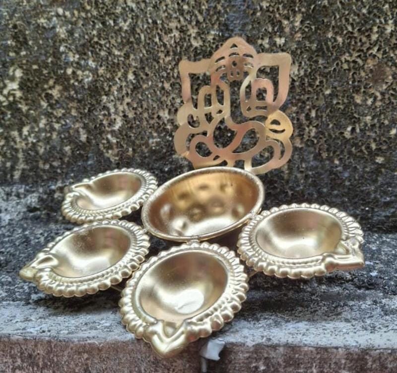 Ganesh Diya Urli