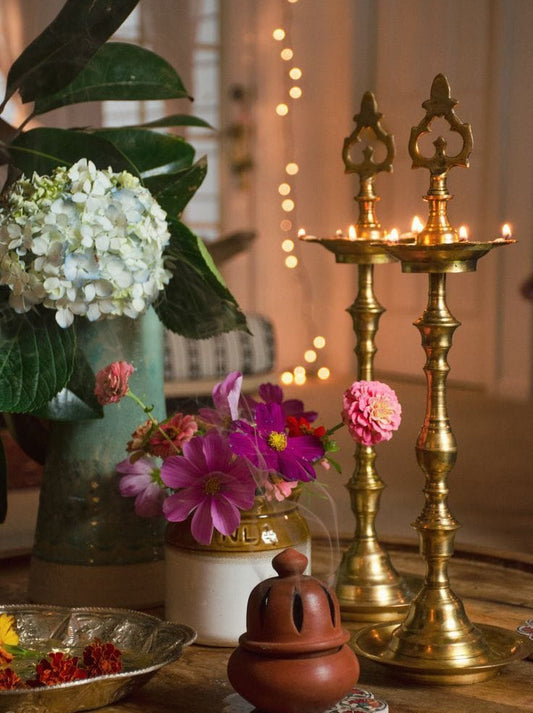 VIRENZA KUTHU VILAKKU Brass Lamp Diya Decoration in Festive Season - Multiple Sizes