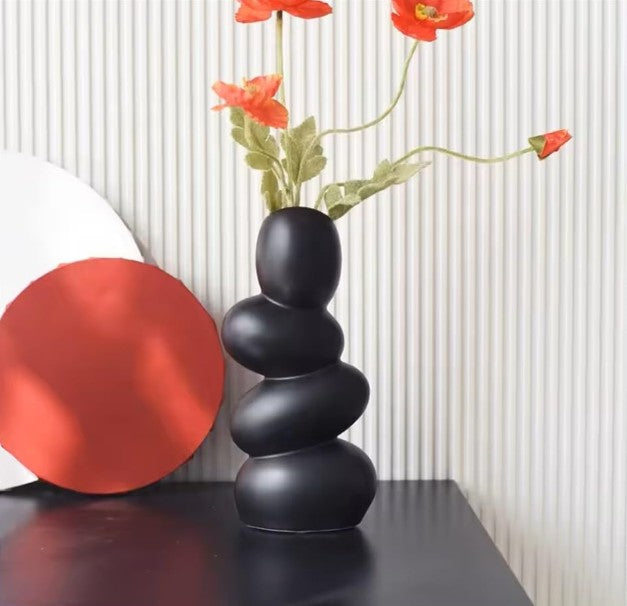 Pebble Vase for Homes, Office Tables & Cafes