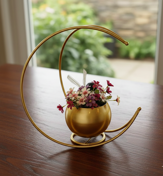 Geometric Round Designed Golden Flower Vase