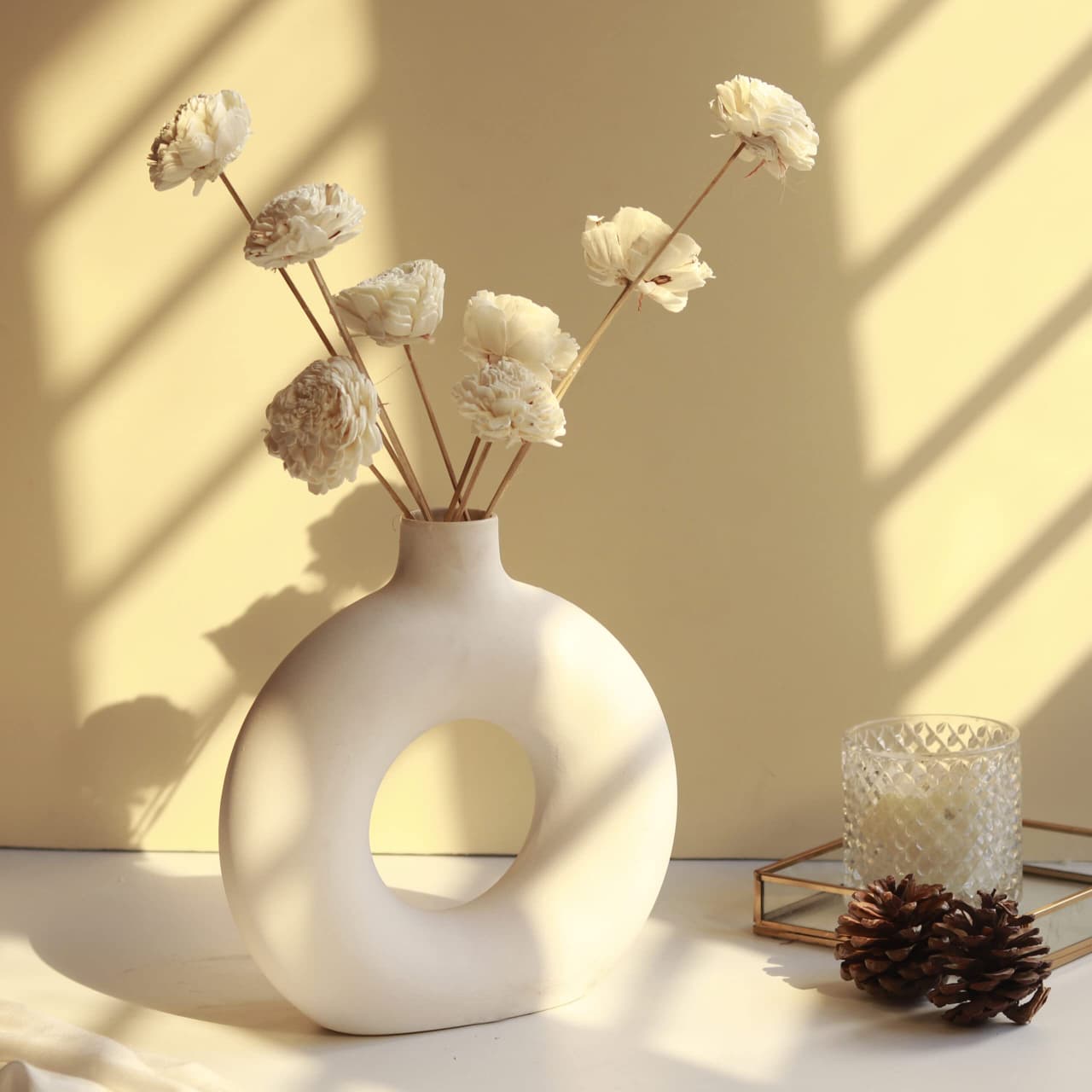 Elegant White Minimalist Ceramic Donut Vase for Home Decor - Multiple Sizes