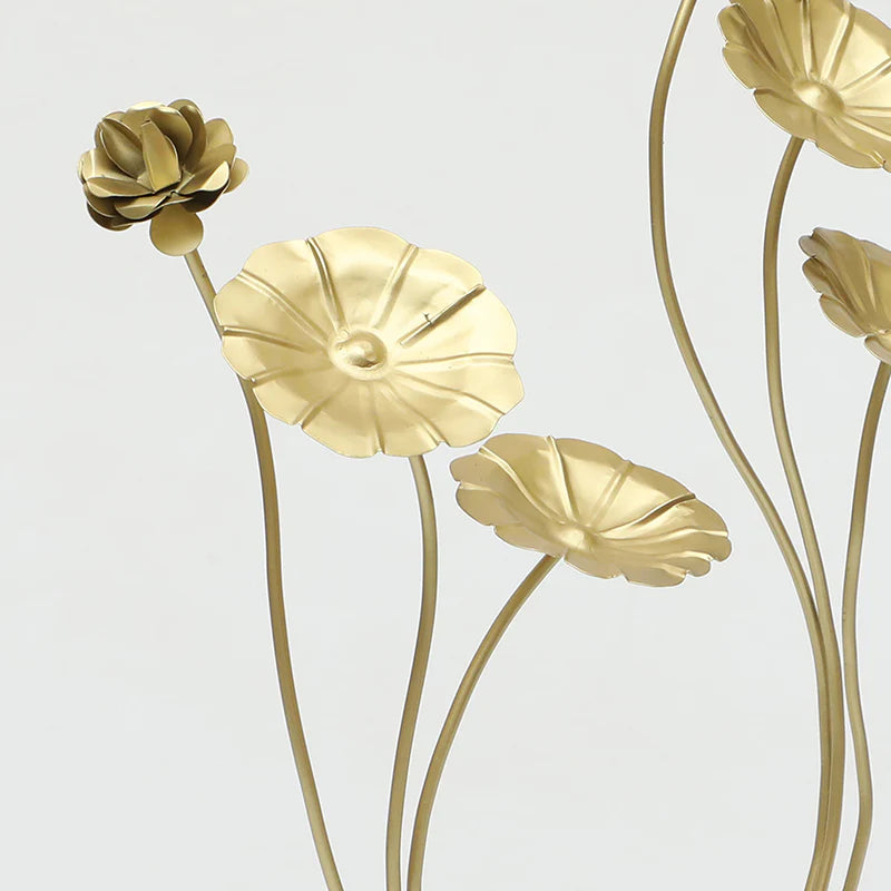 Neo Bloom Metal & Wood Showpiece