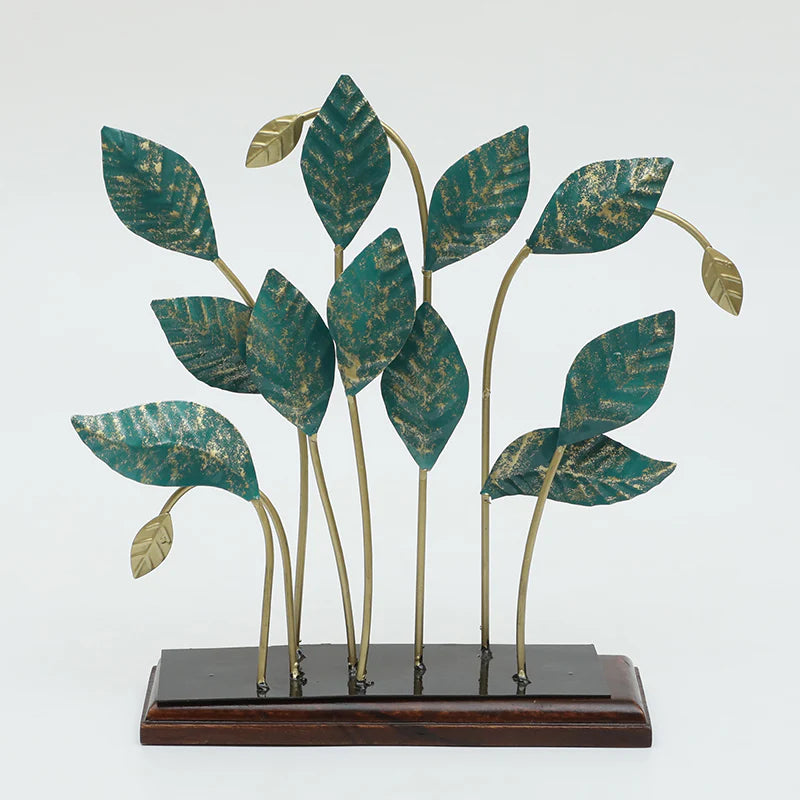 Verdant Grace: Gold-Distressed Metal Leaf Table Decor