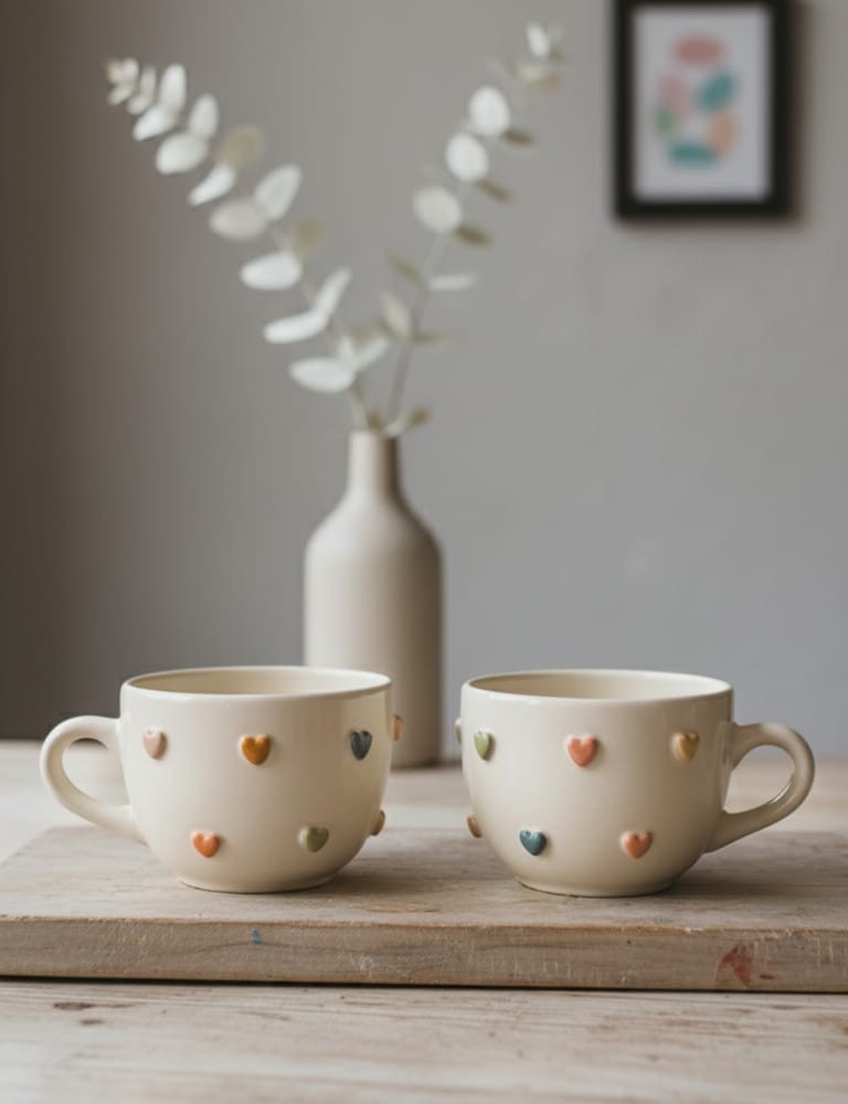 The Little Love Mugs: Charming Ceramic Pair