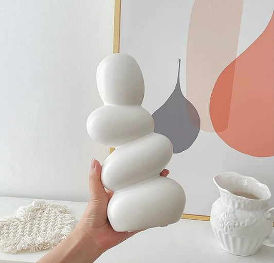 Pebble Vase for Homes, Office Tables & Cafes