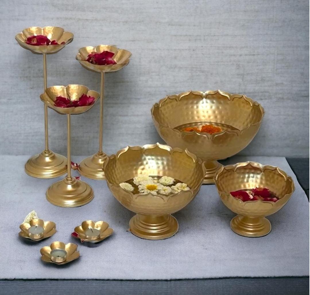 Taj Bowl Hammered Urli Candle Stand with Floating Diya - 9 Pieces Combo