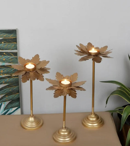 Metal Flower Petals Shaped Tealight Candle Holder